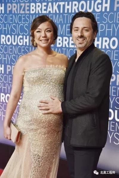 布林与伴侣出席颁奖典礼