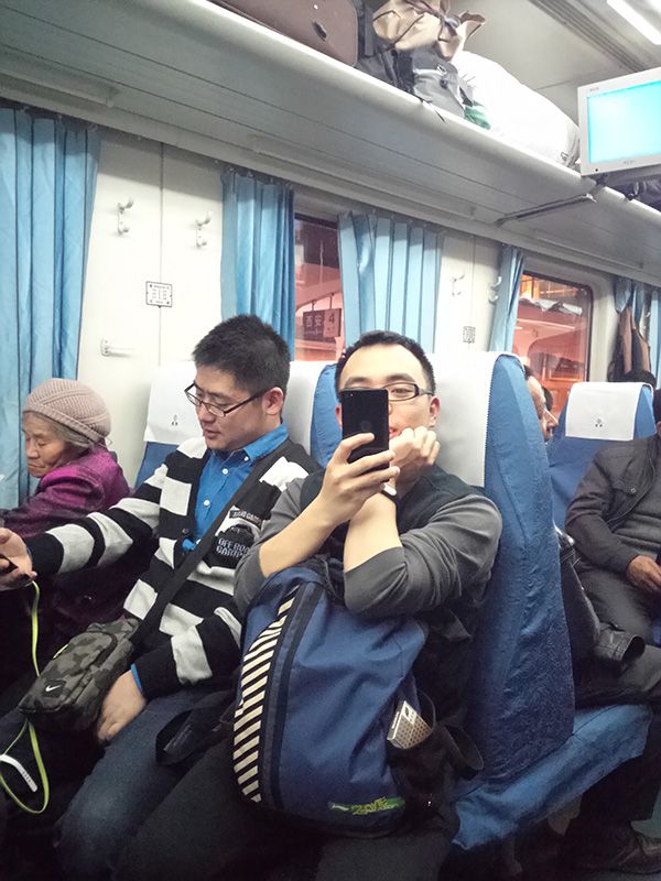 那些罗永浩的粉丝：为信仰充过值，为生活买了单