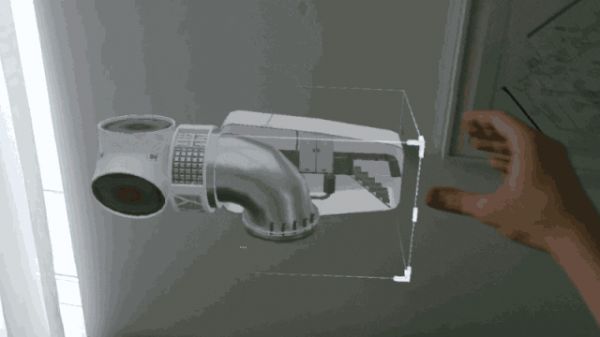 微软发布了更强大的 HoloLens 2,却也离你更远了