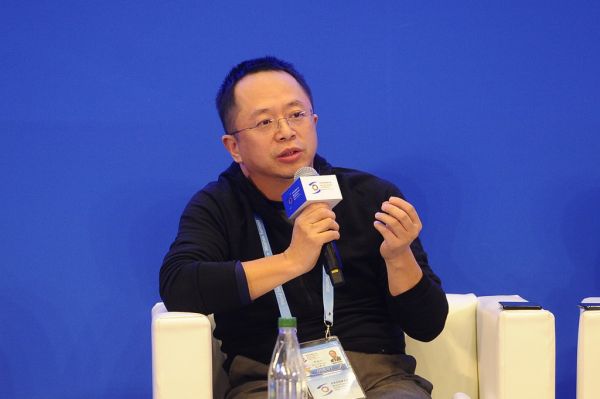 最前线 | 三个词,盘点互联网大佬们的两会提案