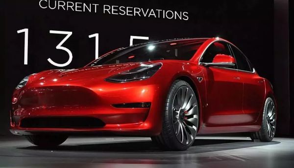 一年内“三降两涨”五度调价,用户质疑特斯拉善变营销如儿戏