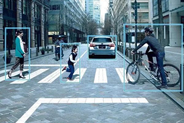 自动驾驶的视觉密码,一场隐秘的战事