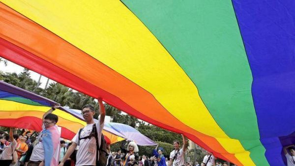 AI能判断性取向？不服气的我做了个实验，结果……