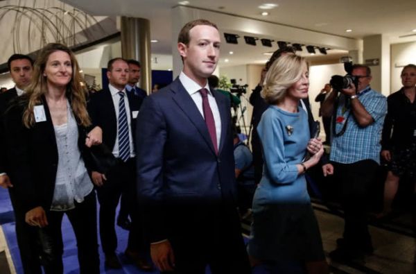 《财富》深度专访:风暴下Facebook的“面子”和“ 里子”