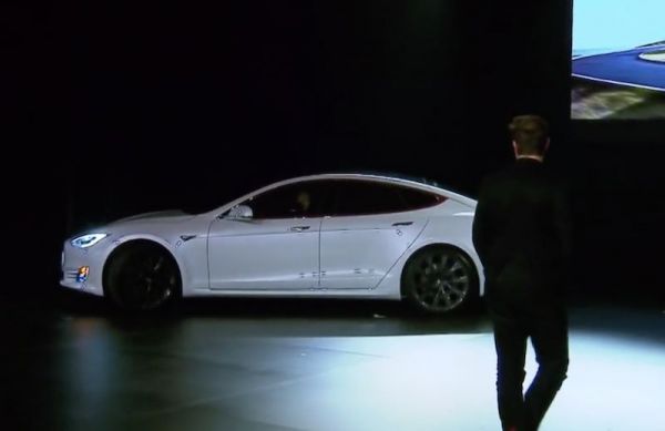 特斯拉 Model Y 终于发布，「性感」有余，惊喜不足