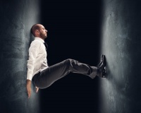 东京法院报告：“门头沟”债务申请高达远超2万亿日元，资不抵债