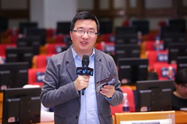 在抖音,越“硬核”的视频越吸粉?