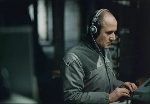 剑桥大学新研究：用AI算法“监听”手机打字，触摸屏也中招