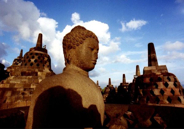 古人对自动化的探索:印度守卫机器人、黄月英的木牛流马