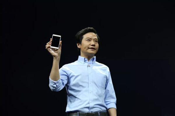 中国手机5G黎明前的黑暗:大鱼吃大鱼,红海求生存