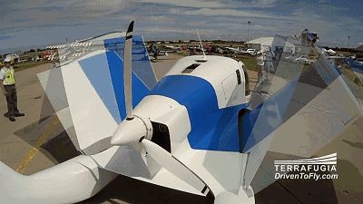 全球首款飞行汽车将量产交付:40秒飞天,售价2百万