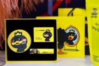 周黑鸭跨界谜尚推彩妆：时尚互动能拉拢年轻群体吗？