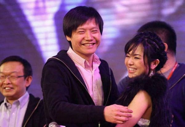 小米去年扭亏为盈赚134亿元 雷军年薪超98亿元