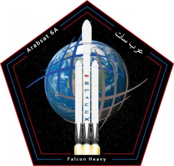 SpaceX重型猎鹰火箭升空,系首次商业发射