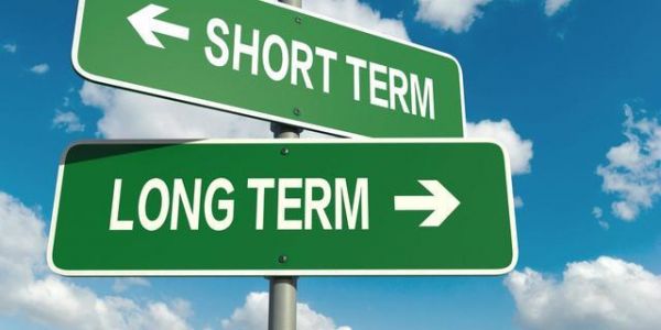 腾讯市值反超阿里,现实主义PK长期主义