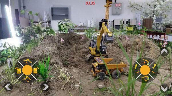 从一款“在线开挖掘机”的真机游戏开始，「RC世界」想成为你与远方世界的桥梁