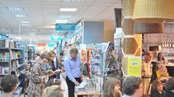 Yota 破产:普京曾亲自带货宣传,俄罗斯“国礼”为何走上衰落之路?