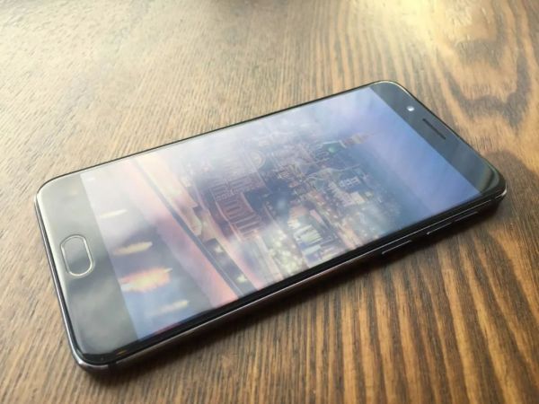 Yota 破产:普京曾亲自带货宣传,俄罗斯“国礼”为何走上衰落之路?