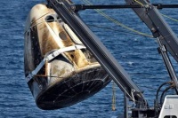 SpaceX载人龙飞船意外爆炸，据称几乎被完全摧毁