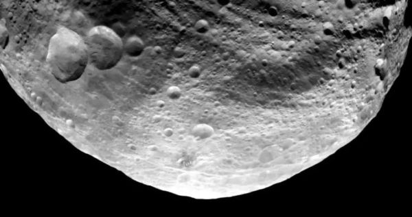 NASA 正在开发一种太空望远镜，要让人类免于灭亡