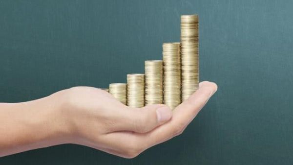 揭秘亚马逊AWS崛起之旅:从免费服务到市场领导者