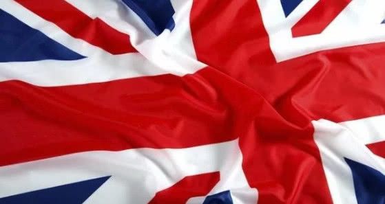 揭秘亚马逊AWS崛起之旅:从免费服务到市场领导者