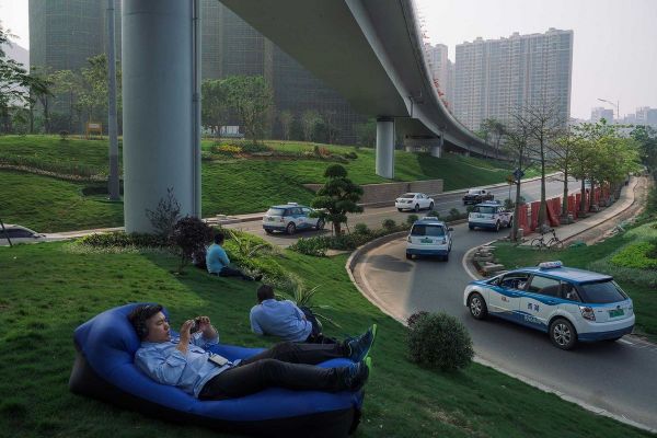 比亚迪的电动汽车巨头之路,与特斯拉完全不同