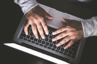 一个90后差评师团伙的覆灭：被判刑后又被民事诉讼