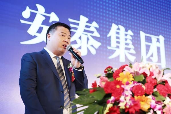 2018年4月之后,安泰公司的“解债”业务基本停滞,霍东开始寻找新生意,并将目光转向区块链产业。