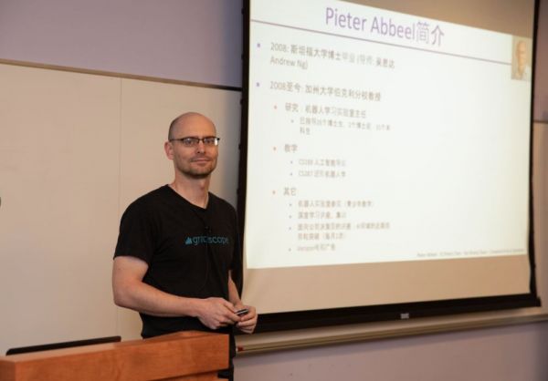 AI只跟科技巨头有关?小公司如何在AI时代竞争?