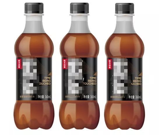 农夫山泉推出碳酸咖啡;星巴克推出星冰乐唇彩系列;DQ 今夏将在中国推出冰激凌外卖业务 | 一周消费新闻Vol.34