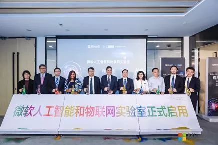 耐克将使用AR测鞋码；陆金所上架首个猫狗脸AI识别宠物医疗保险；联合利华和微信支付战略合作 | 一周消费新闻Vol.35