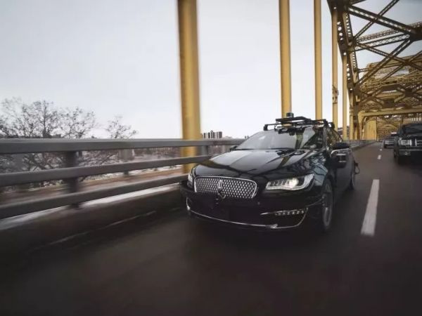 从无人车到太空互联网,亚马逊也入坑了