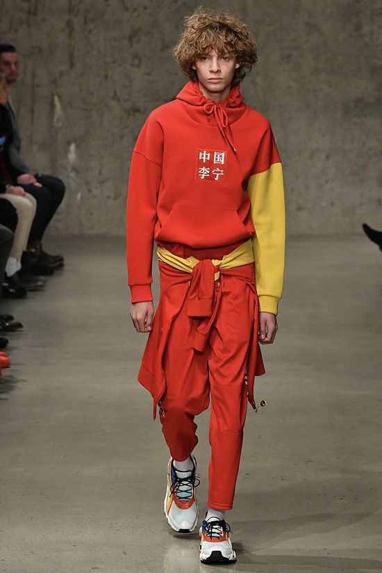 “快时尚”大溃败,如何“捕猎”90后、00后?