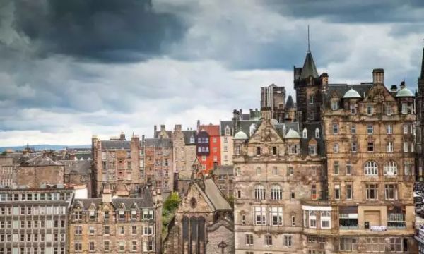 Airbnb征服世界：创立11年估值310亿美元，但也导致更多人无家可归