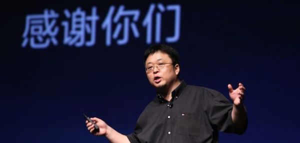 罗永浩挥一挥锤子,不带走一片锤影