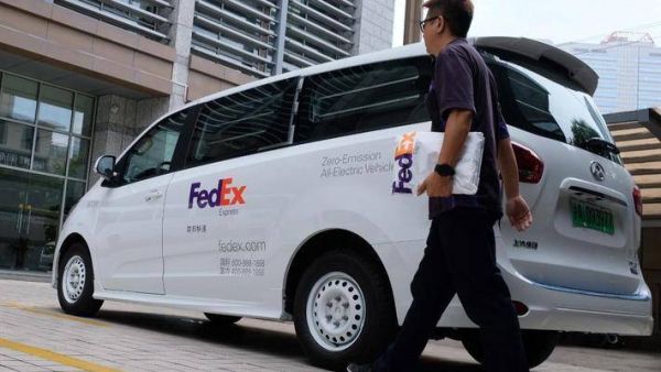 【虎嗅晚报】联邦快递：少量华为货件为失误转运；蔚来获100亿元投资