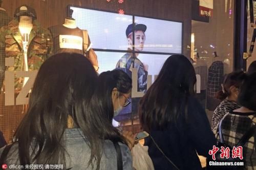 点击进入下一页