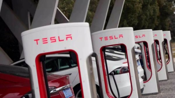 特斯拉入华,充电接口怎么办?