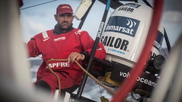 颠覆火箭后,世界首富和“钢铁侠”又发起卫星大战