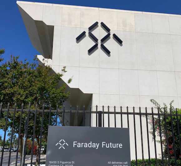 贾跃亭王者归来还是败走麦城？ 记者突访法拉第未来 工程师紧张调试新车