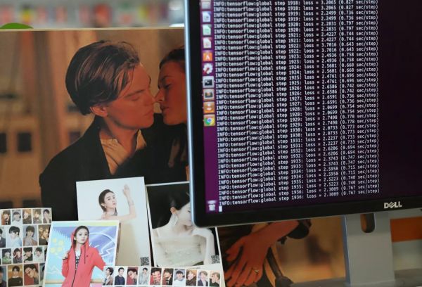 AI 为了能让你畅快地看“吻戏”，也是操碎了心