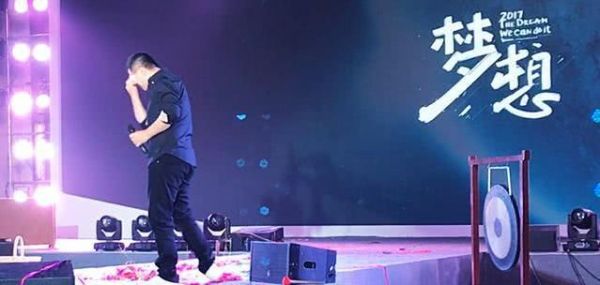 中国公司疯狂IPO:想象中的一夜暴富,现实中的流血上市