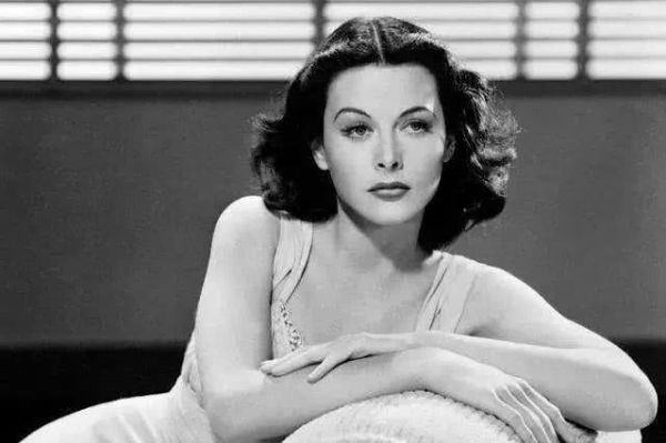 一家独大的高通如何把持手机行业近20年？