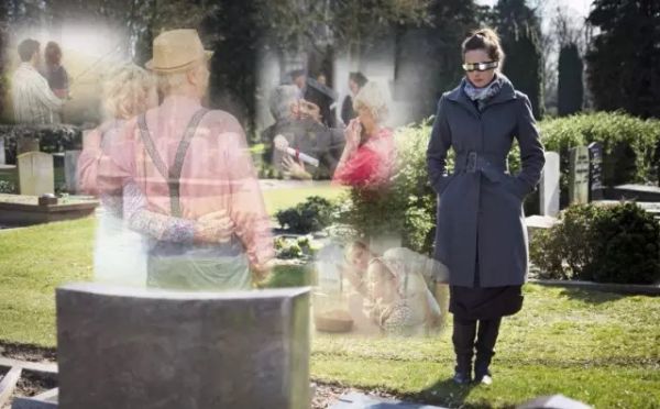 未来人类殡葬一览:太空中正飘着上千个骨灰盒