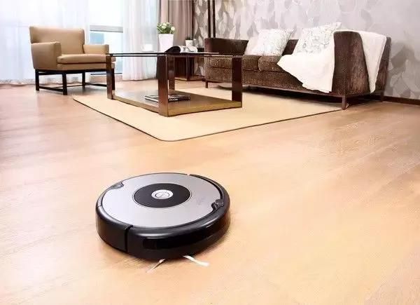 在通用AI出现之前,是否还有其他方法让机器人走进家庭?