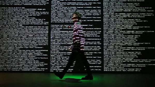 上班在摸鱼?现在手机可以监控你的工作了