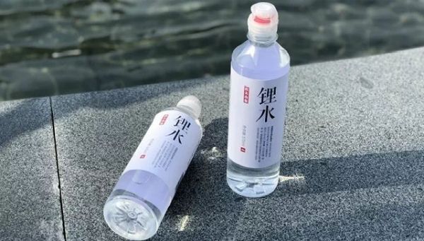 麦当劳跟可口可乐开卖可乐鸡翅;农夫山泉新推出含锂水;阳光也能“变成”好吃的鱼 | 一周消费新闻Vol.41