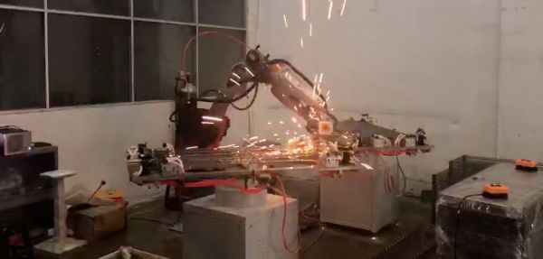 36氪首发 | 用AI和运动控制替代人工焊接,「微埃智能」获千万元Pre-A轮融资