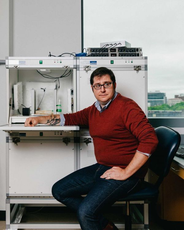 高薪挖“神经科学家”，苹果、谷歌想从动物身上汲取AI灵感